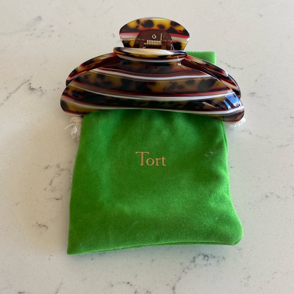 TORTware leopard stripe large Anna hair claw. Never worn